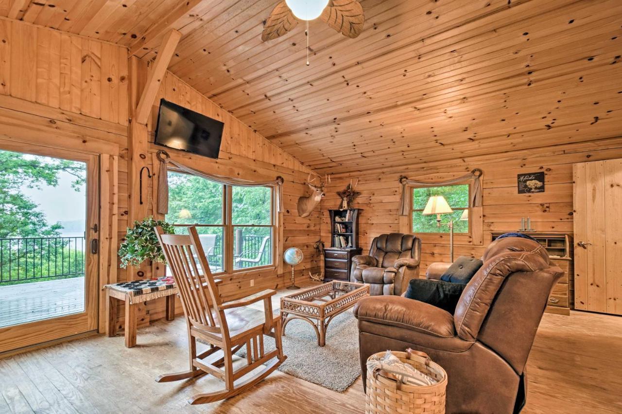 Cozy Amish Country Cabin On Shipshewana Lake! المظهر الخارجي الصورة