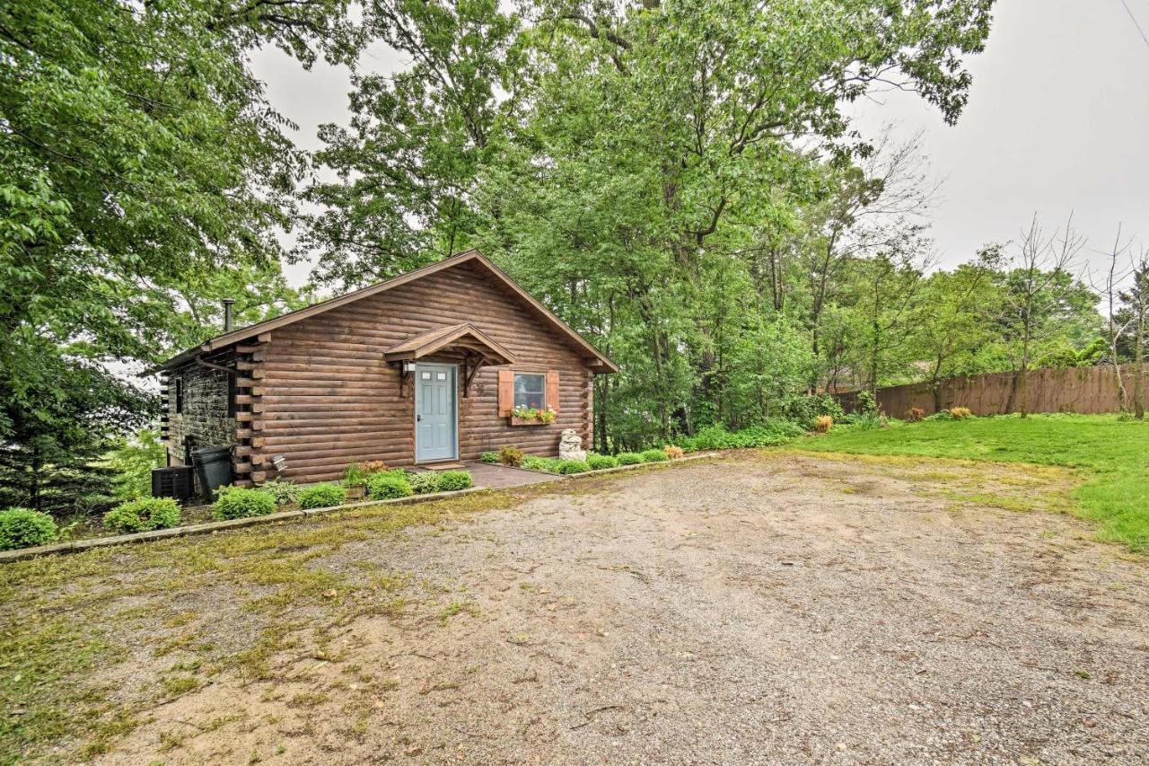 Cozy Amish Country Cabin On Shipshewana Lake! المظهر الخارجي الصورة