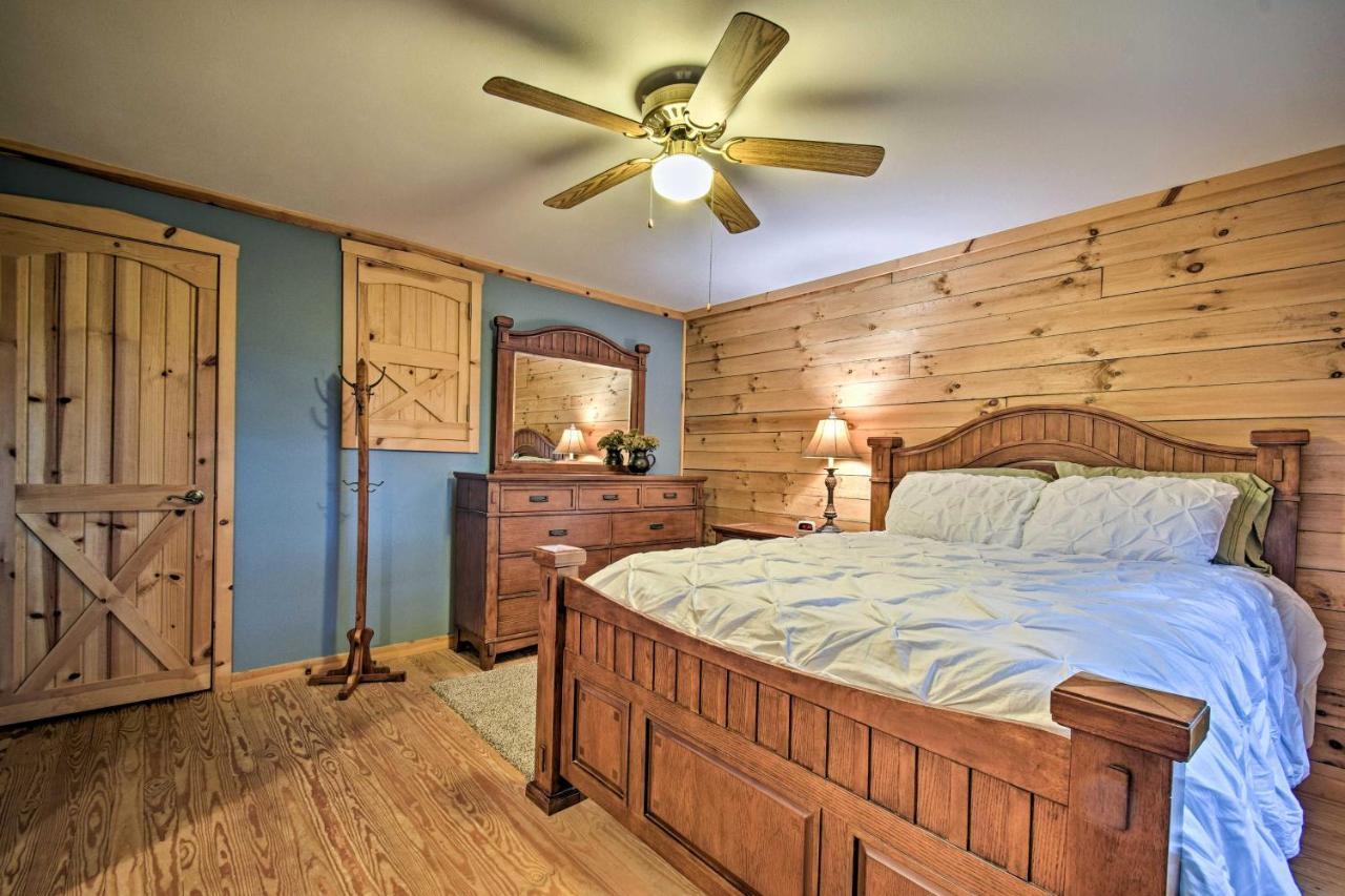 Cozy Amish Country Cabin On Shipshewana Lake! المظهر الخارجي الصورة